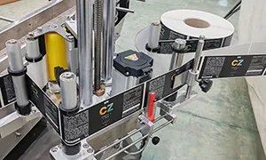 Automatic Round Bottle Labeling Machine